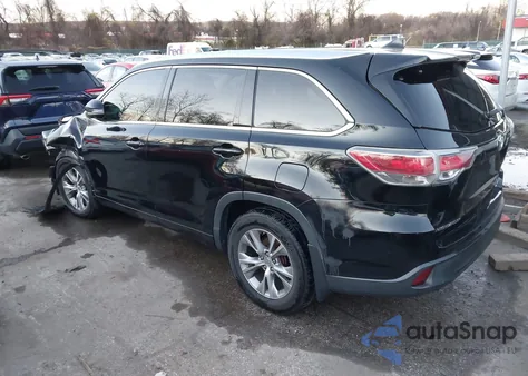 2015 Toyota Highlander Xle V6 z USA, uszkodzony, nr VIN 5TDJKRFH5FS133777